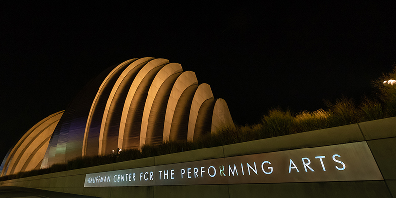 Kauffman Center for the Performing Arts | Traveling Newlyweds